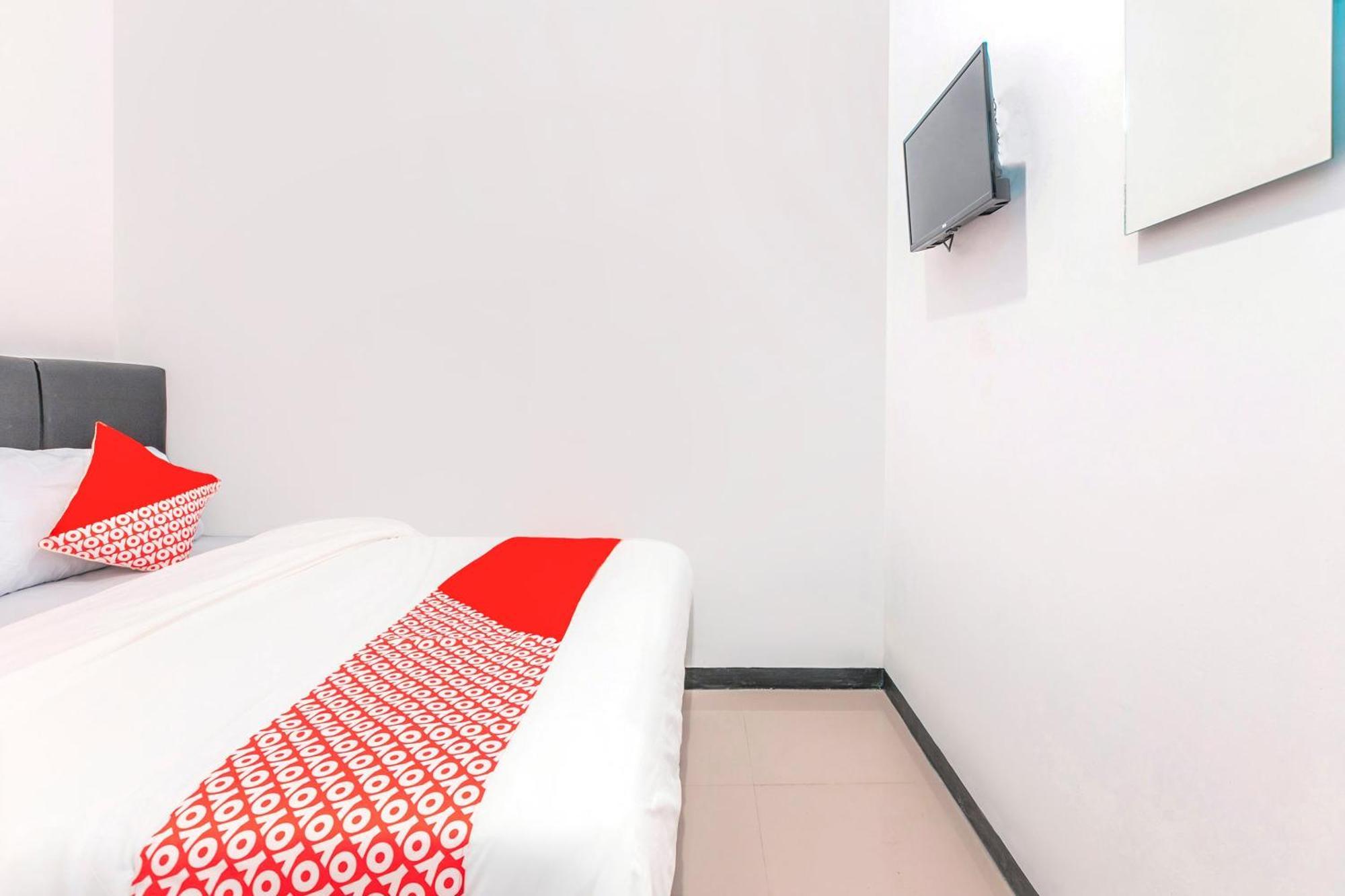 Super Oyo 2223 J&B Room Utan Kayu Jakarta Exteriör bild